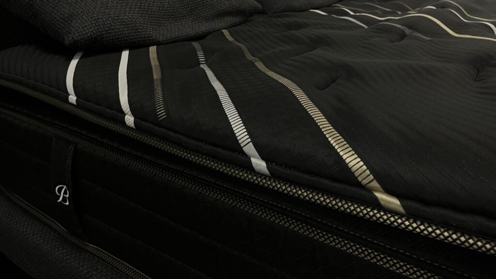 Broderies de Literie du Beautyrest Black de Simmons